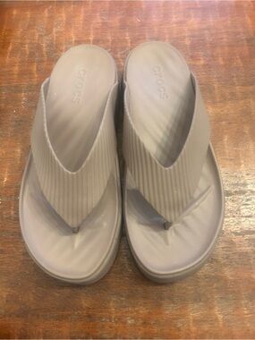 CROCS Women's Thong Sandals Taupe